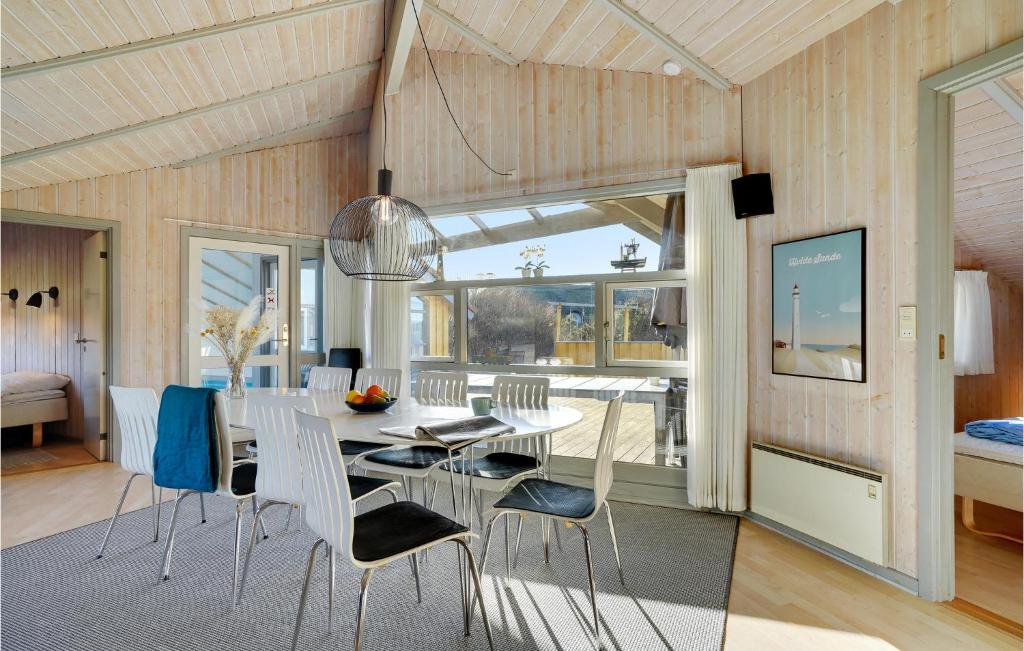 Amazing Home In Hvide Sande With Sauna, Wifi And Indoor Swimming Pool photo 3