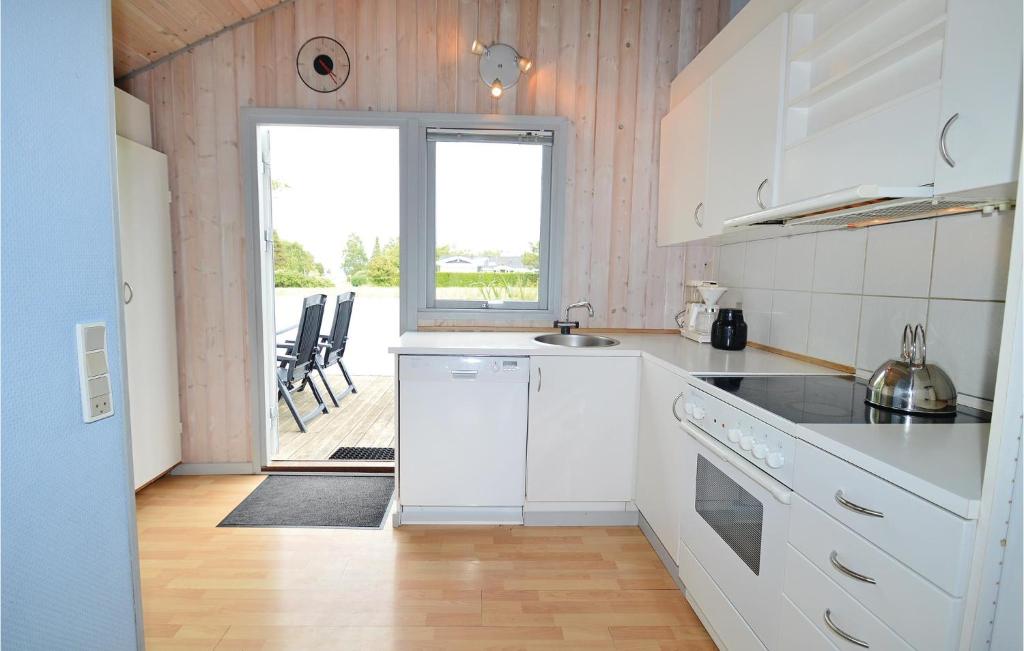 Nice Home In Karrebksminde With 3 Bedrooms, Sauna And Wifi photo 3