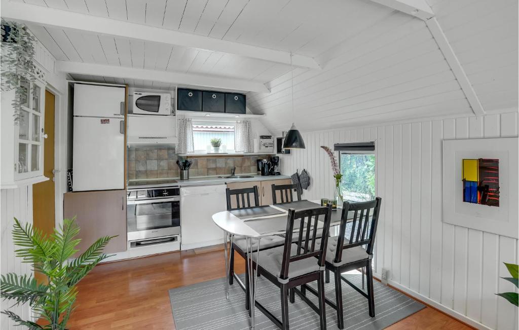 Awesome Home In Hemmet With 3 Bedrooms And Wifi photo 3