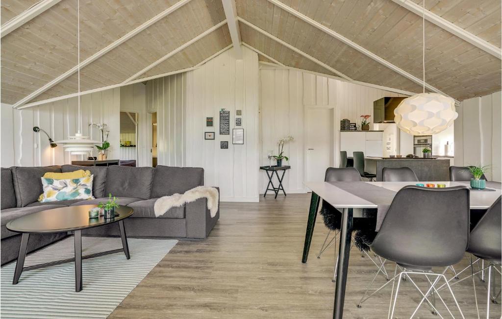 Awesome Home In Sydals With 3 Bedrooms And Wifi photo 3