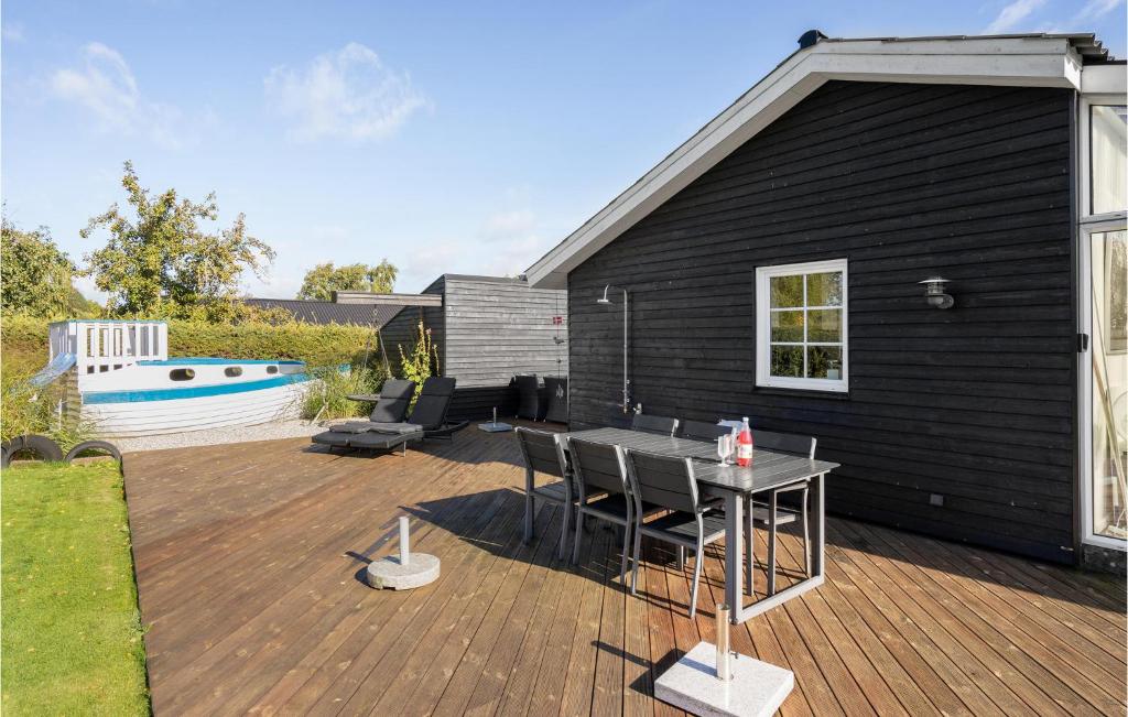 Awesome Home In Hejls With Wifi And 3 Bedrooms photo 1