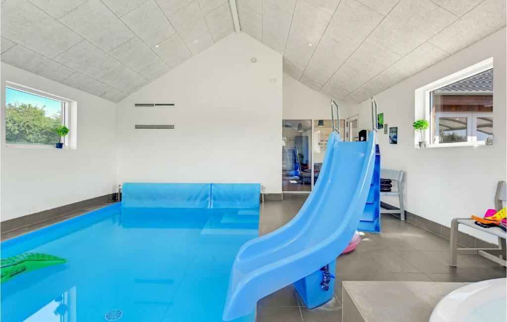 Beautiful Home In Haderslev With 12 Bedrooms, Sauna And Wifi photo 4