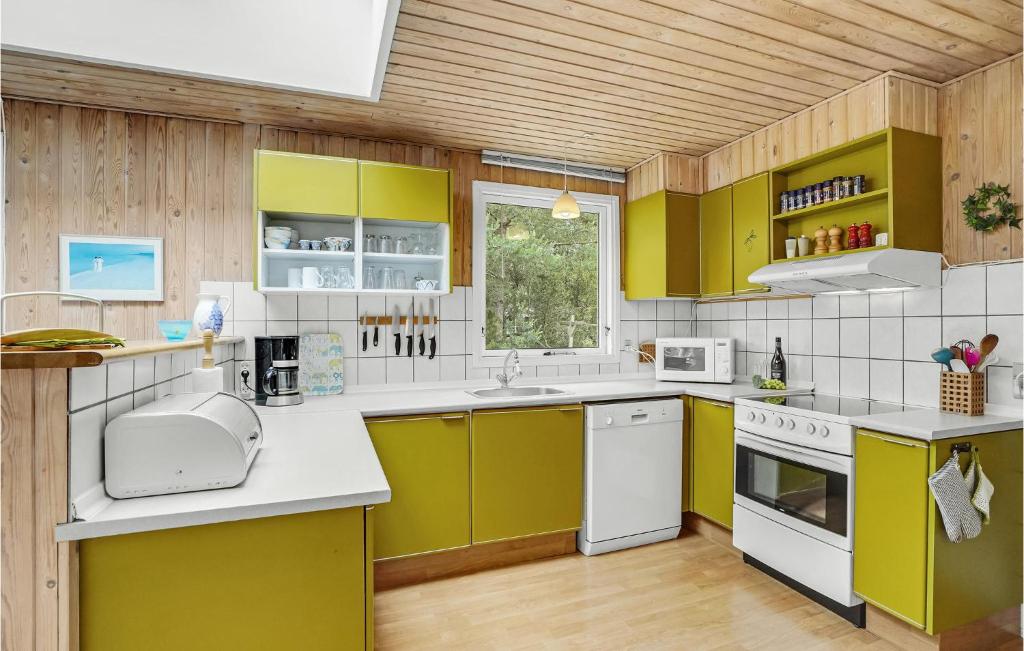 Nice Home In Hadsund With 3 Bedrooms, Sauna And Wifi photo 3