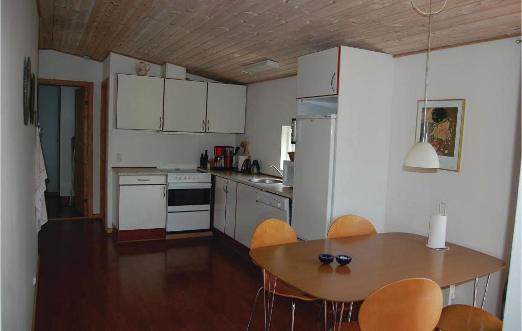 Beautiful Home In Juelsminde With 3 Bedrooms And Sauna photo 4