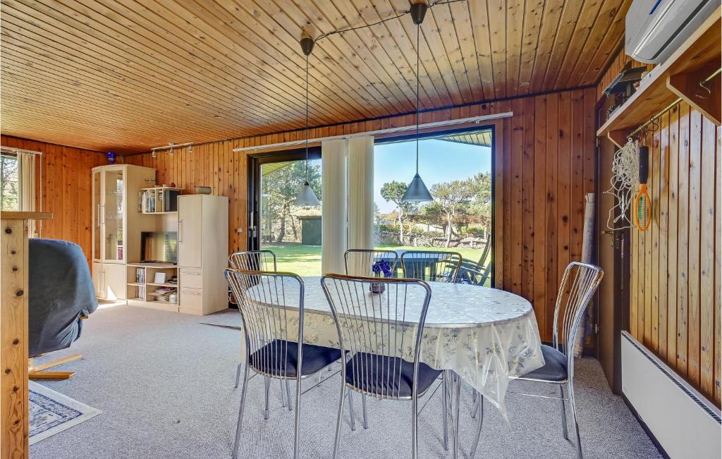 Beautiful Home In Humble With 3 Bedrooms And Wifi photo 3