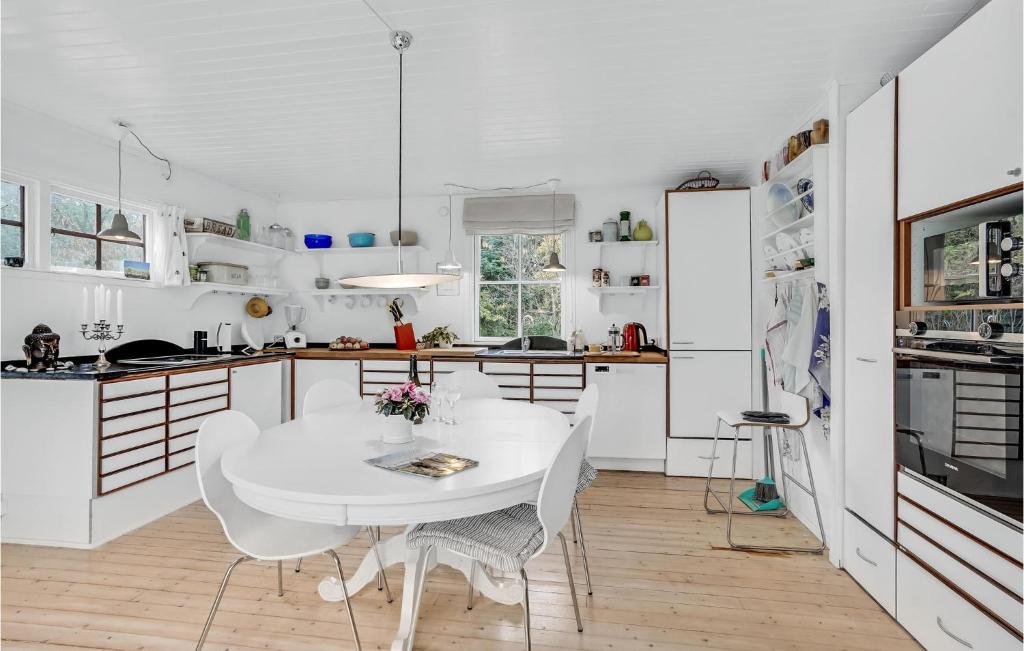 Awesome Home In Askeby With 2 Bedrooms And Wifi photo 1