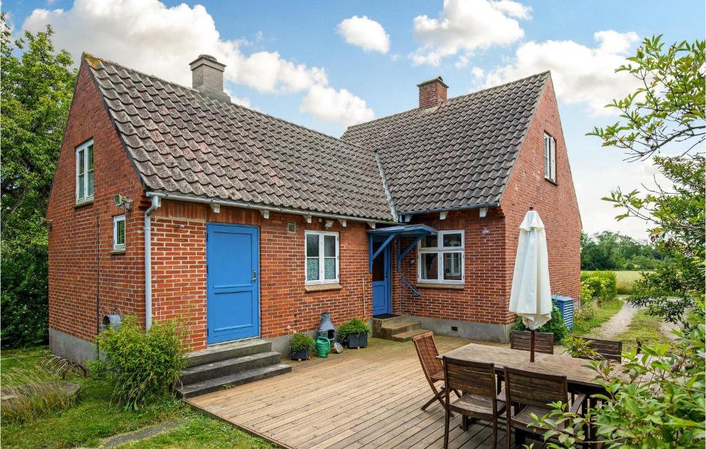 Awesome Home In Rnne With 2 Bedrooms And Wifi photo 3