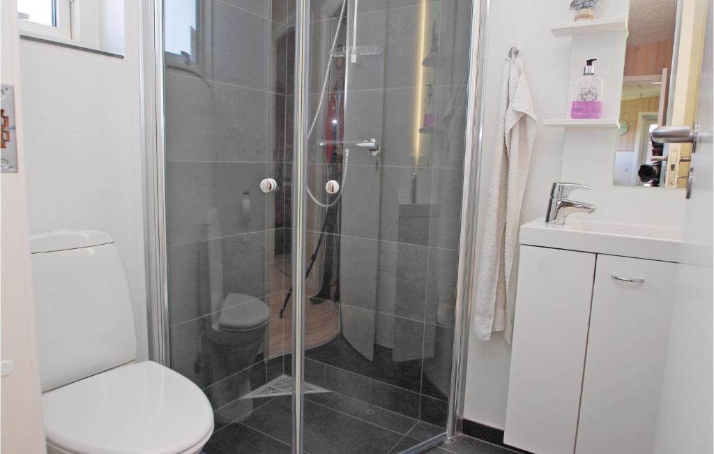 Nice Home In Haderslev With 4 Bedrooms, Sauna And Wifi photo 2