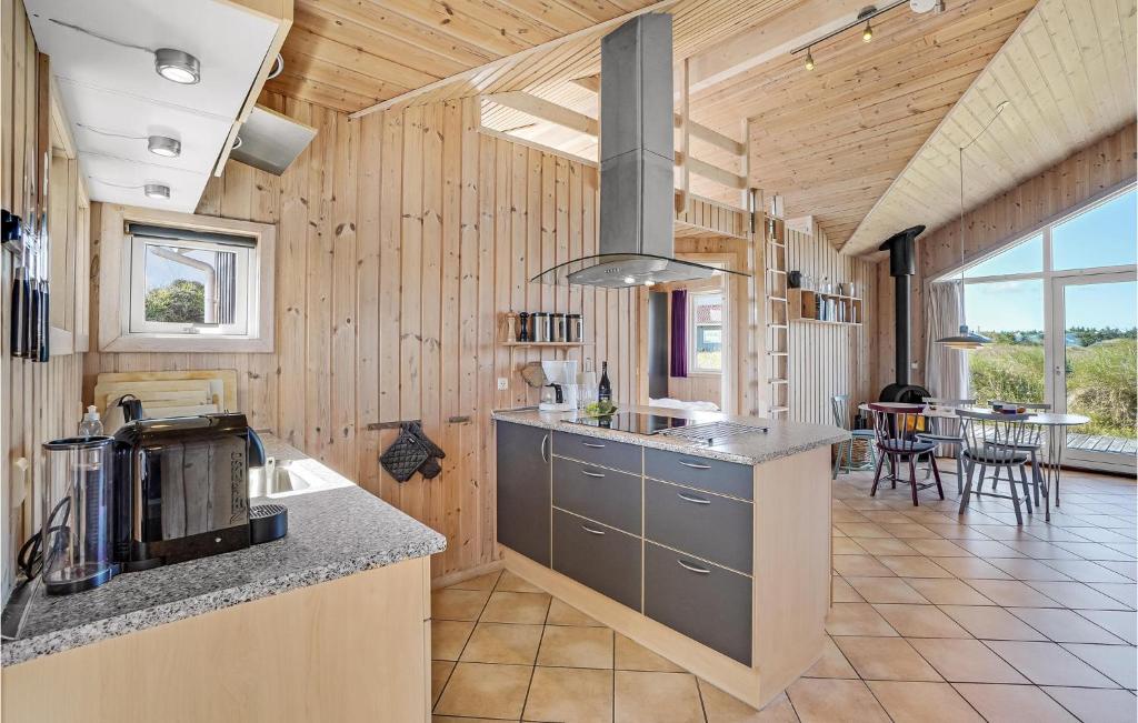 Amazing Home In Frstrup With 3 Bedrooms, Sauna And Wifi photo 3