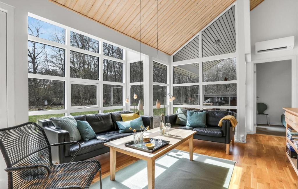 Amazing Home In Hasle With Wifi, 4 Bedrooms And Sauna photo 3