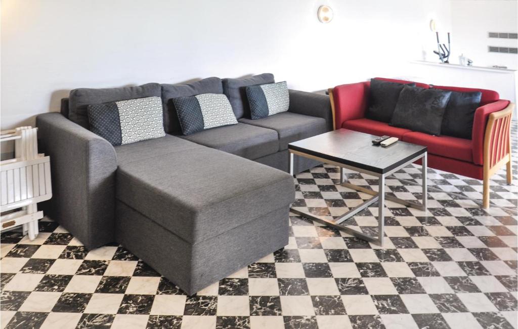 Nice Home In Faaborg With 4 Bedrooms, Sauna And Wifi photo 2