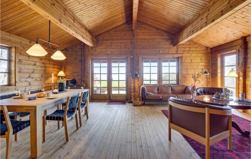Beautiful Home In Frederikshavn With Sauna, Wifi And 5 Bedrooms photo 4