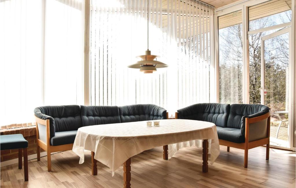 Amazing Home In Herning With 3 Bedrooms And Wifi photo 1