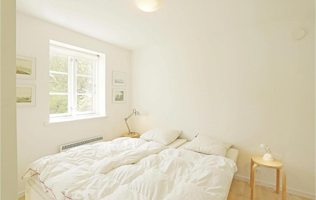 Stunning Home In Svaneke With 3 Bedrooms, Sauna And Wifi photo 3