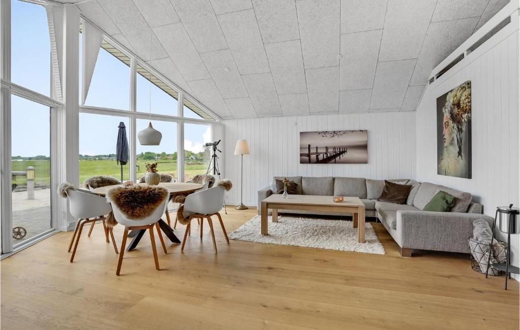 Nice Home In Haderslev With 3 Bedrooms And Wifi photo 3