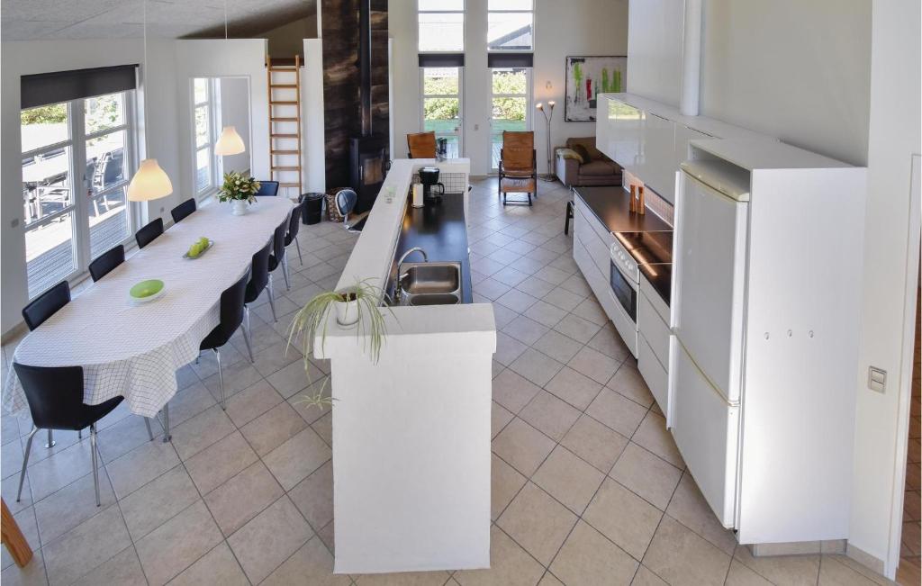 Stunning Home In Otterup With 4 Bedrooms, Sauna And Wifi photo 1