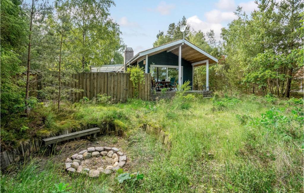 Amazing Home In Glesborg With 2 Bedrooms And Wifi photo 1