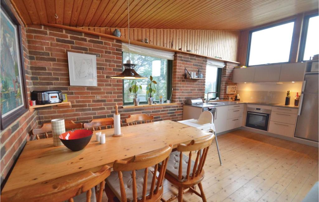 Stunning Home In Struer With 3 Bedrooms photo 1