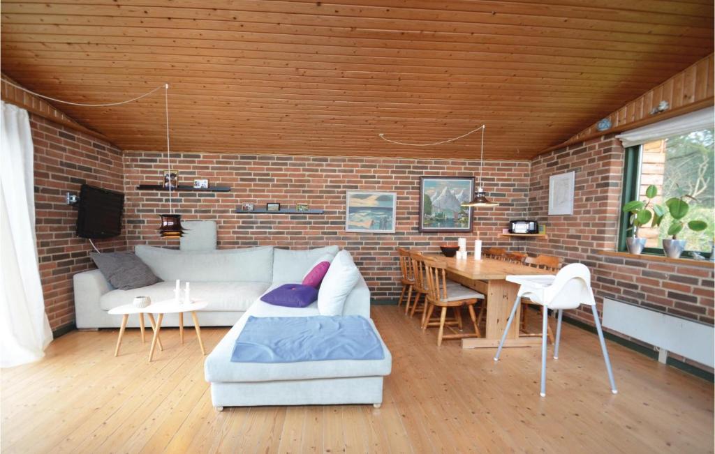 Stunning Home In Struer With 3 Bedrooms photo 3