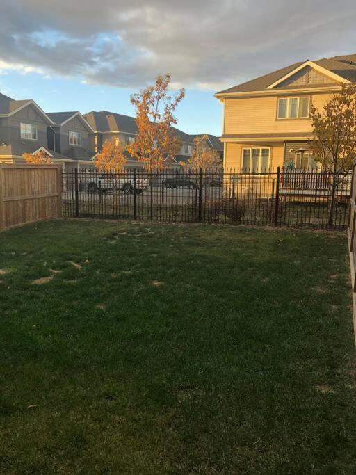 Cozy and beautiful 3 bedroom house close to lake photo 4