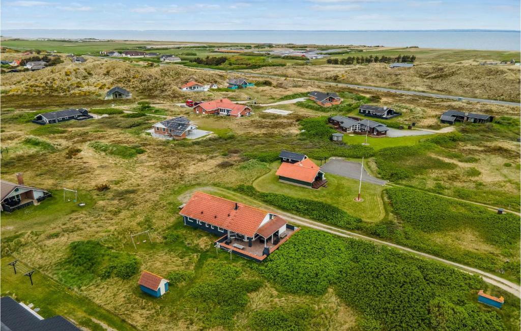 Amazing Home In Hvide Sande With 4 Bedrooms, Sauna And Wifi photo 3