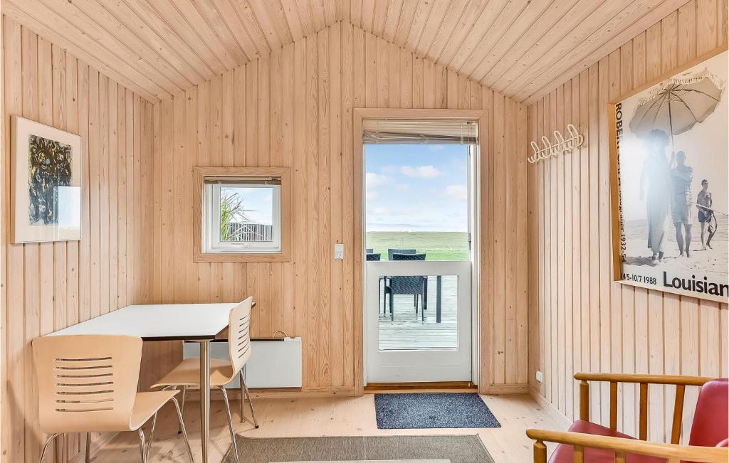 Awesome Home In Fredericia With Sauna, 3 Bedrooms And Wifi photo 4