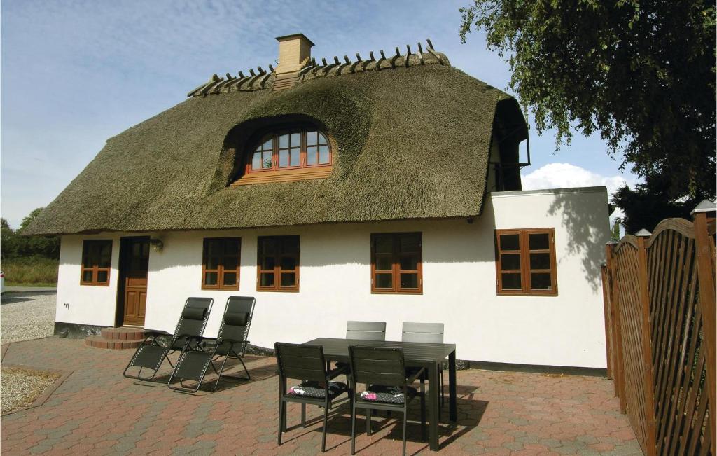 Amazing Home In Bagenkop With 3 Bedrooms And Wifi photo 2