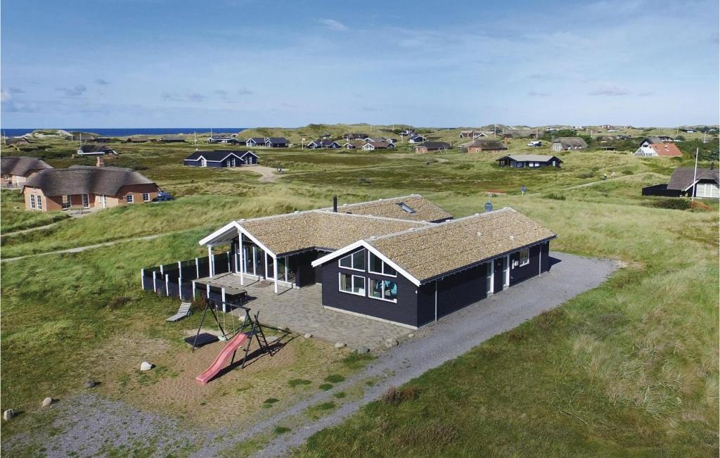 Awesome Home In Ringkbing With Sauna, Wifi And Indoor Swimming Pool