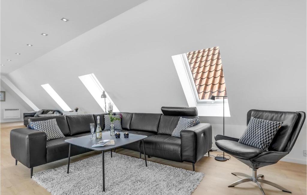 Nice Apartment In Gudhjem With 3 Bedrooms, Wifi And Outdoor Swimming Pool photo 1