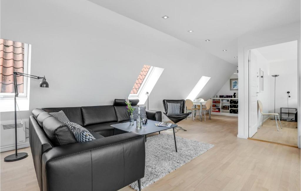 Nice Apartment In Gudhjem With 3 Bedrooms, Wifi And Outdoor Swimming Pool photo 2