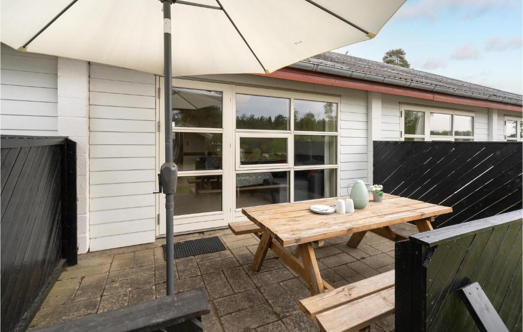 Amazing Home In Humble With Outdoor Swimming Pool, Wifi And 1 Bedrooms photo 3