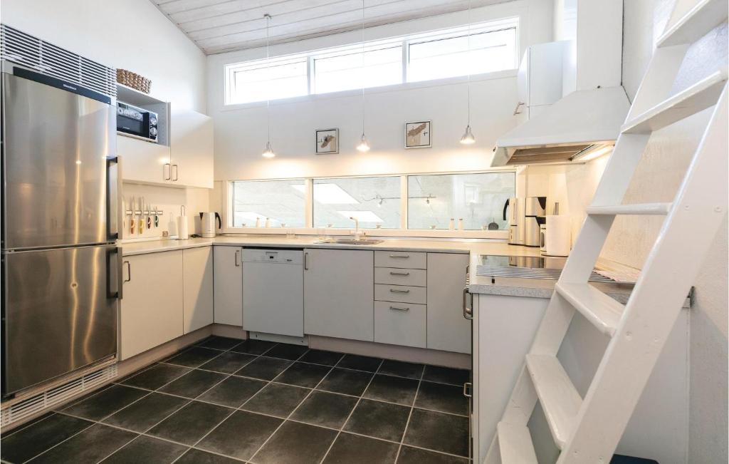 Beautiful Home In Nex With 6 Bedrooms, Wifi And Indoor Swimming Pool photo 3