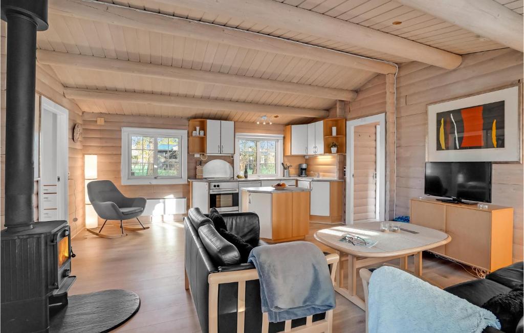 Beautiful Home In Fars With 3 Bedrooms, Sauna And Wifi photo 2