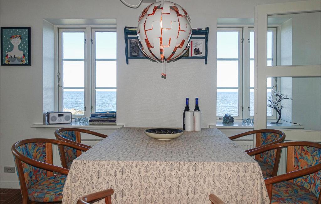 Stunning Home In Hasle With 3 Bedrooms And Wifi photo 3