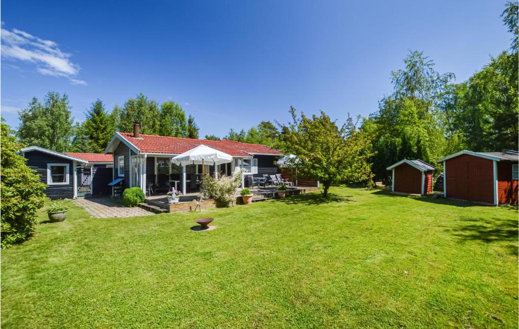 Stunning Home In Hjby With 4 Bedrooms, Sauna And Wifi