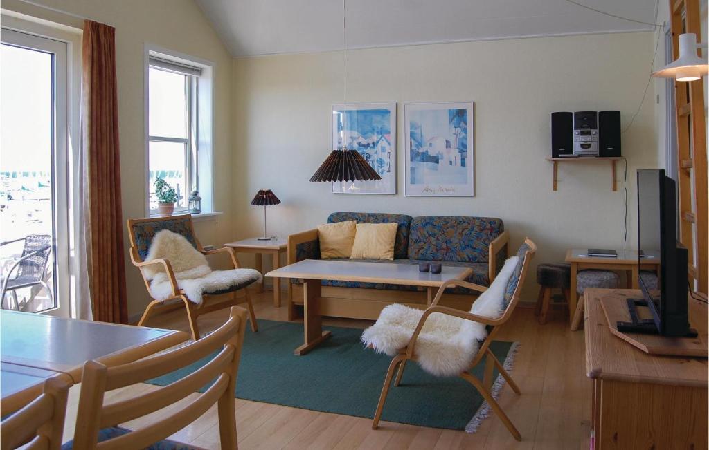 Nice Apartment In Rudkbing With 3 Bedrooms And Wifi photo 4
