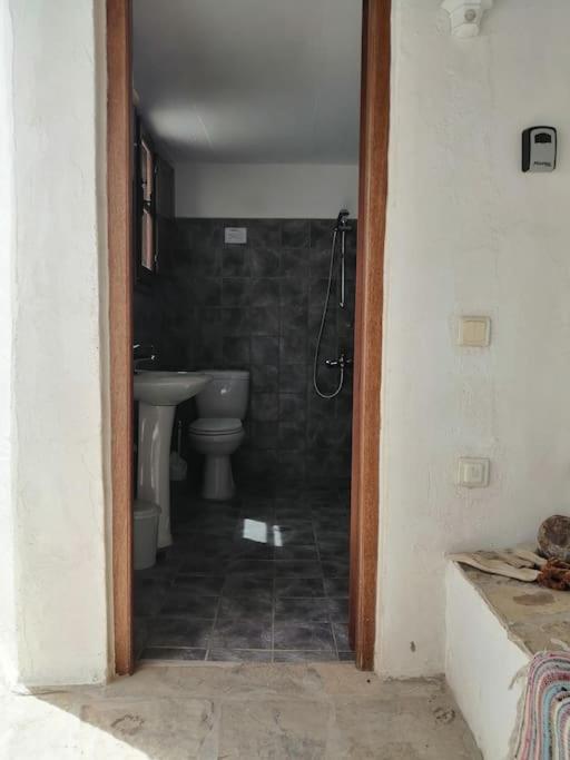 Looby's at Christos Leros photo 1