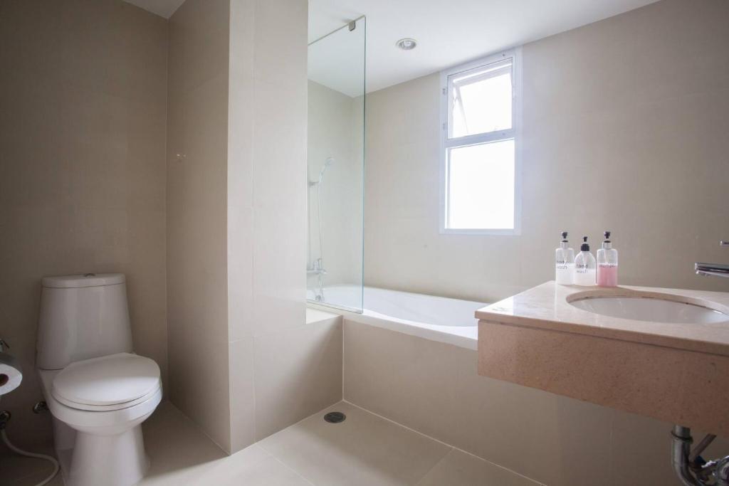6c-cozy 25brs3bath In Bkk Downtown Btsmrtboat photo 1