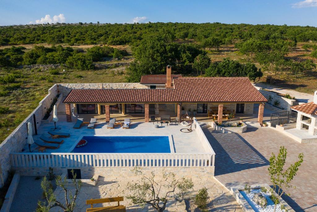 Villa Bukovica photo 2