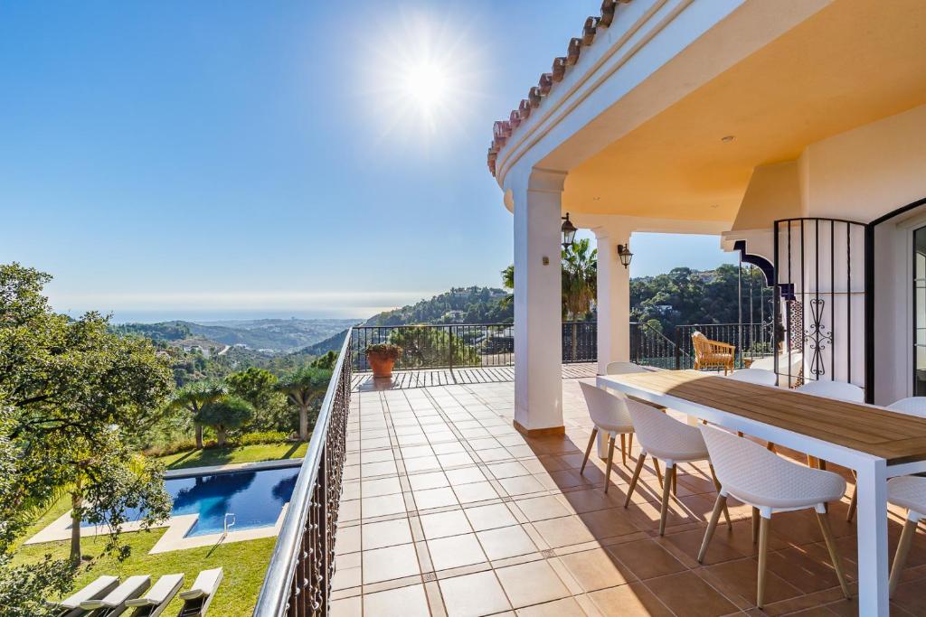 Luxury Mediterranean Villa La Ladera, Marbella photo 3