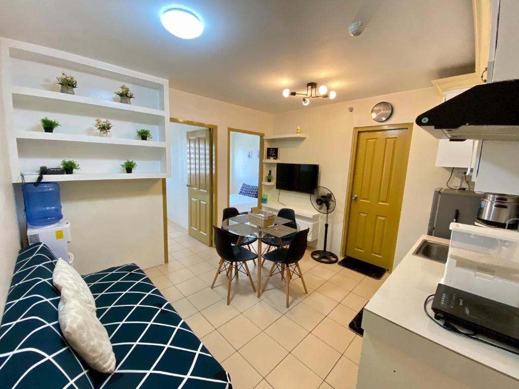 2BR condo within the city! w/ Pool, WIFI & Netflix photo 1