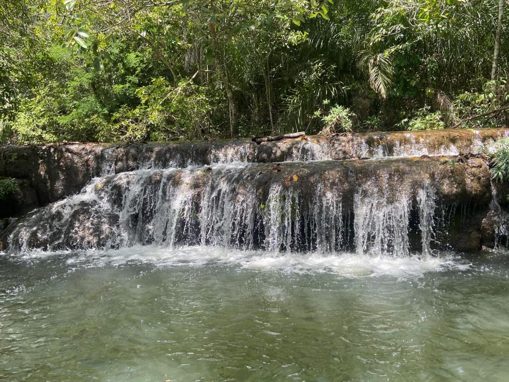 Fazenda a 15 min do centro com Rio Particular