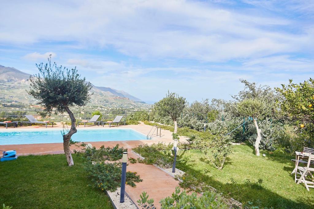 Villa Mayas - Scopello with private pool - Tap to explore photos