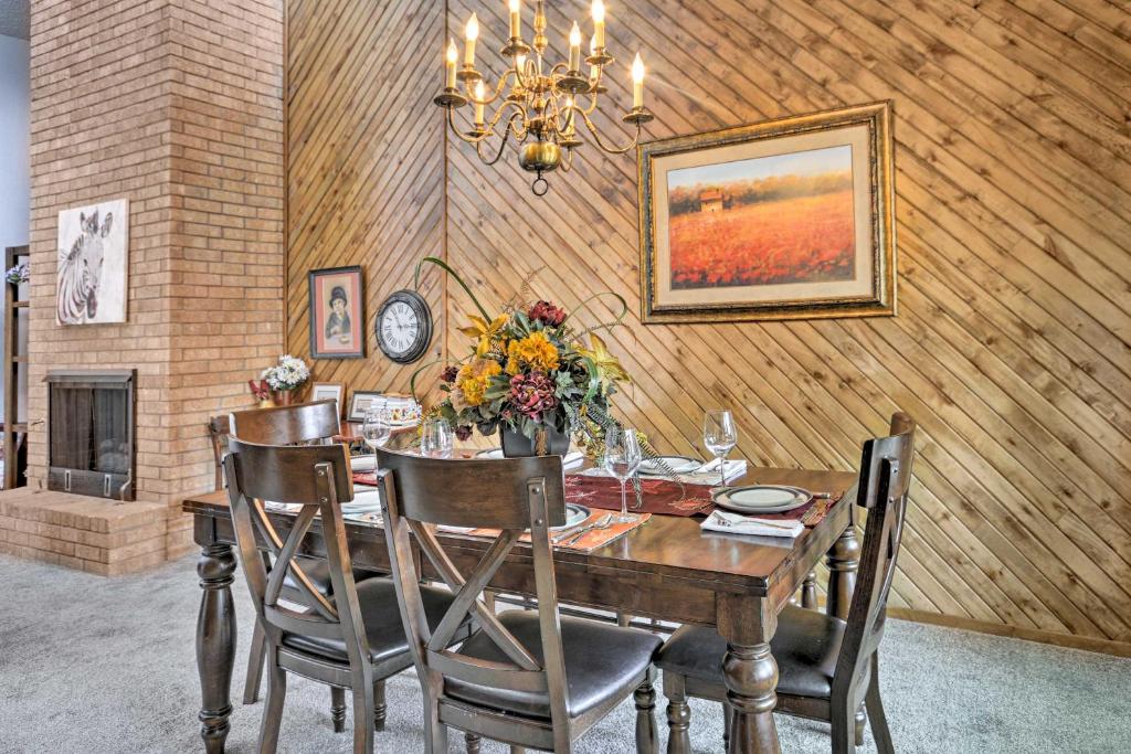 Lubbock Townhome with Grill Near TTU and Downtown! photo 2