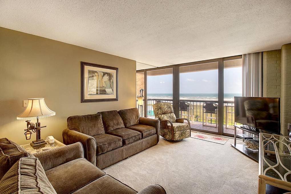 Sunrises and Ocean Views in This 2 Bedroom 2 Bath photo 1