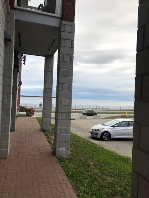 Loft 102 au cœur de Rimouski près du St-Laurent photo 2