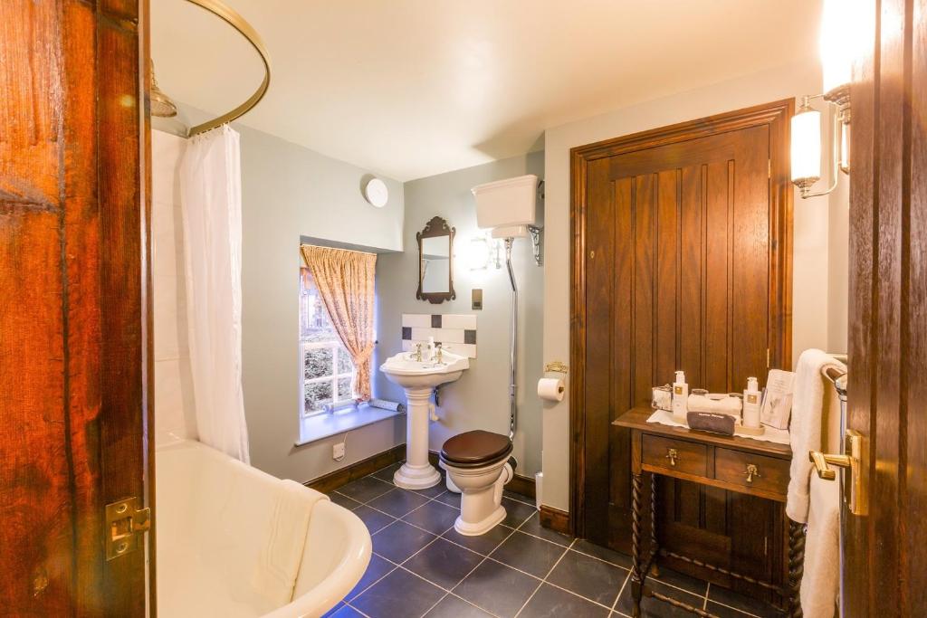 Waterwheel Guesthouse photo 2