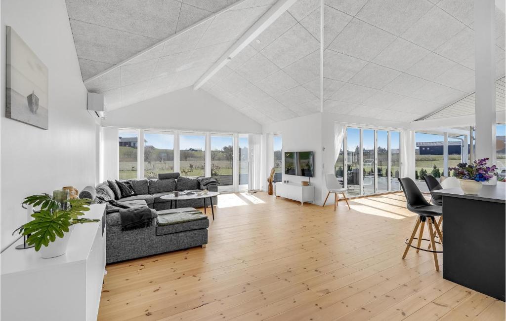 Nice Home In Slagelse With Wifi And 4 Bedrooms photo 2