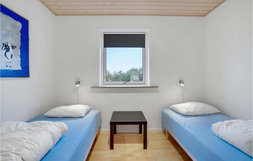 Awesome Home In Vggerlse With 5 Bedrooms, Sauna And Wifi photo 1