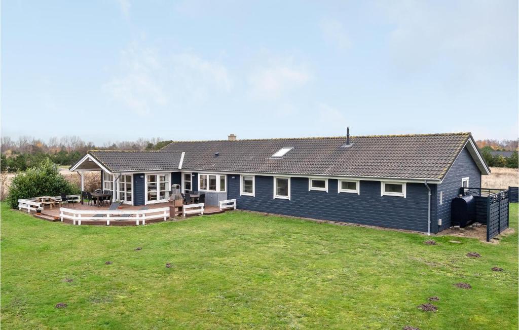 Awesome Home In Vggerlse With 5 Bedrooms, Sauna And Wifi